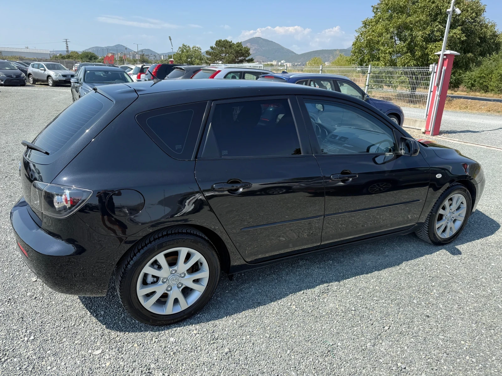 Mazda 3 (KATO НОВА) - изображение 5