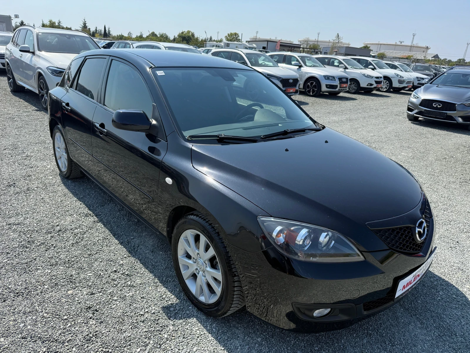 Mazda 3 (KATO НОВА) - изображение 3