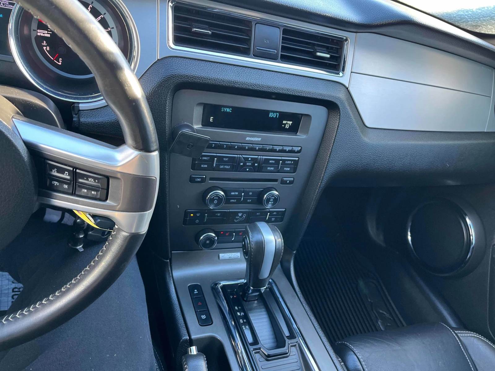 Ford Mustang GT * * АВТОМАТИК * * CARFAX * * АВТО КРЕДИТ * *  - изображение 8