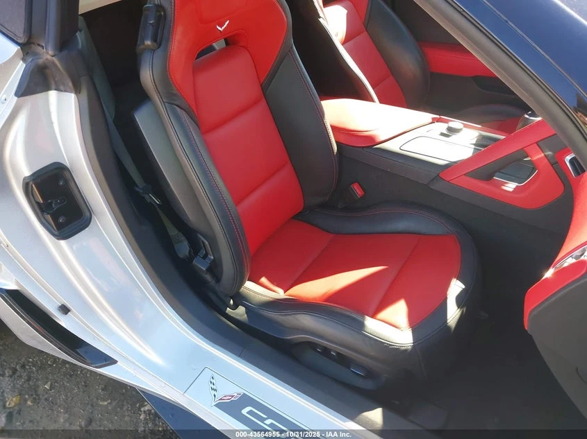 Chevrolet Corvette 6.2l Grand Sport, снимка 8 - Автомобили и джипове - 53817461