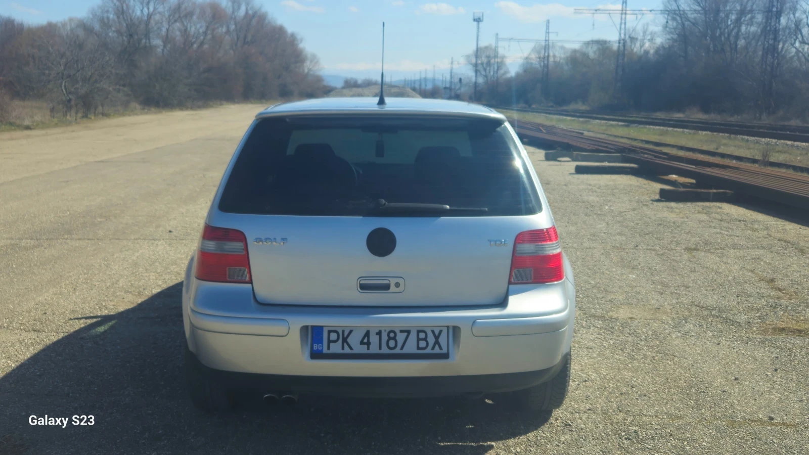 VW Golf 1.9, снимка 4 - Автомобили и джипове - 53849557