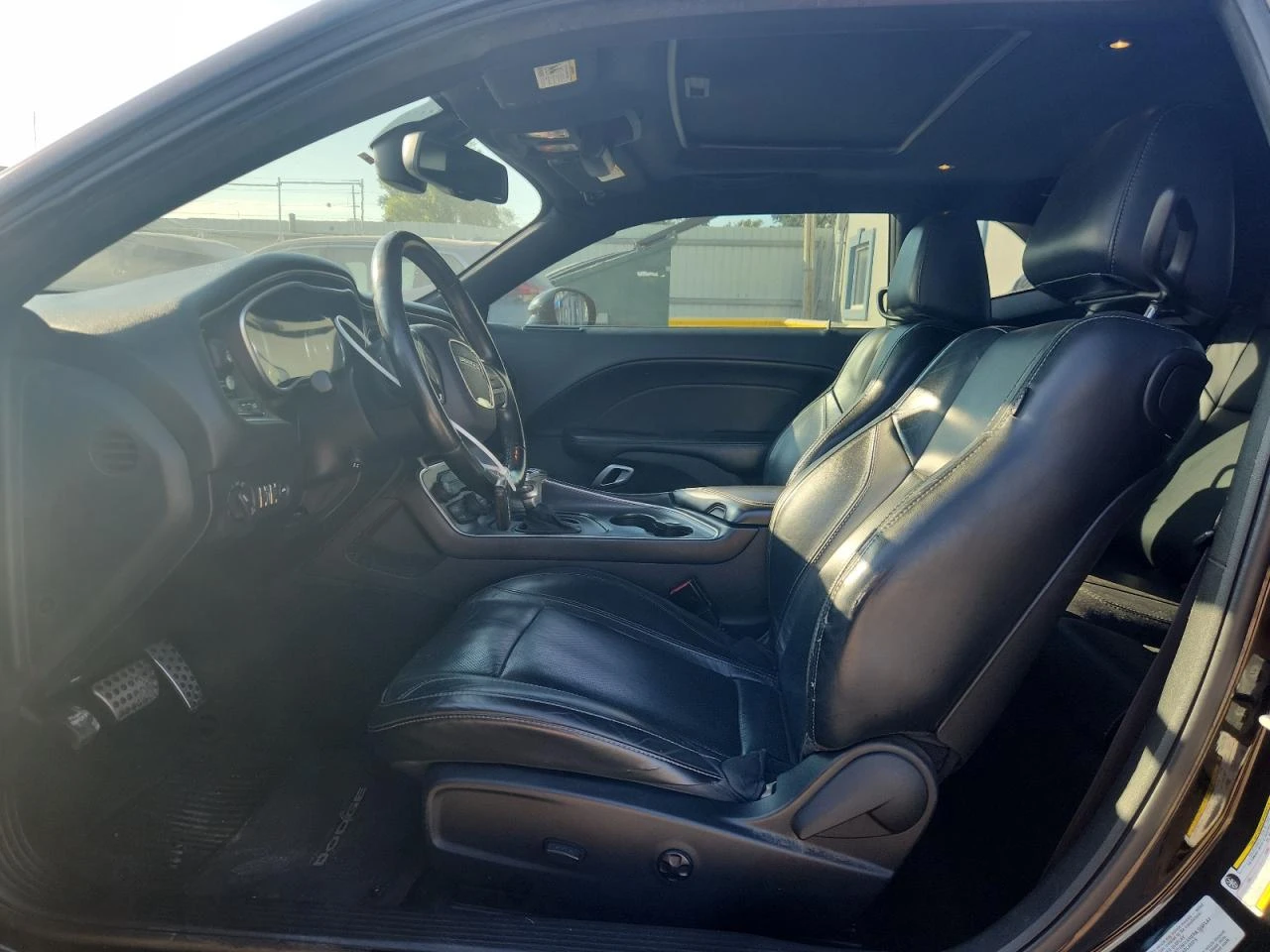 Dodge Challenger SXT PLUS| КОЖА| 8ZF| ШИБИДАХ, снимка 7 - Автомобили и джипове - 53991347