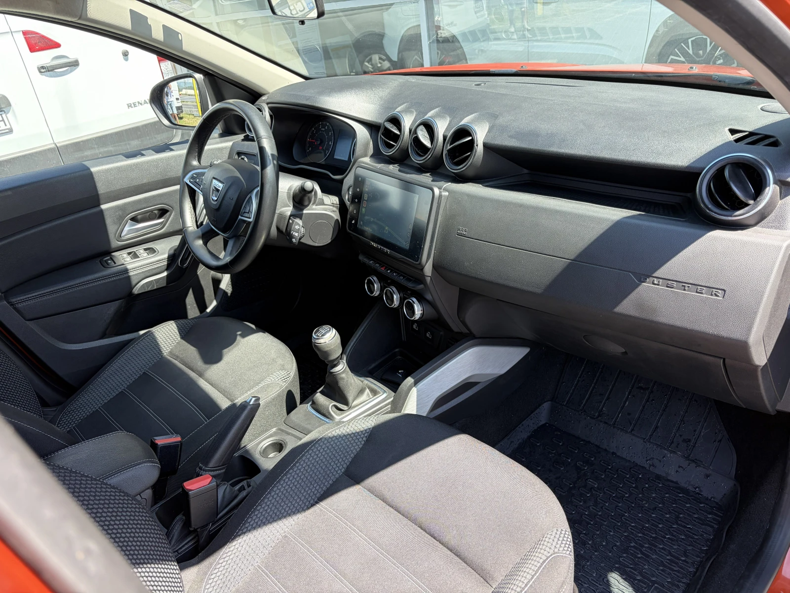 Dacia Duster ECO-G LPG, 2021 г., FULL, снимка 9 - Автомобили и джипове - 54684145