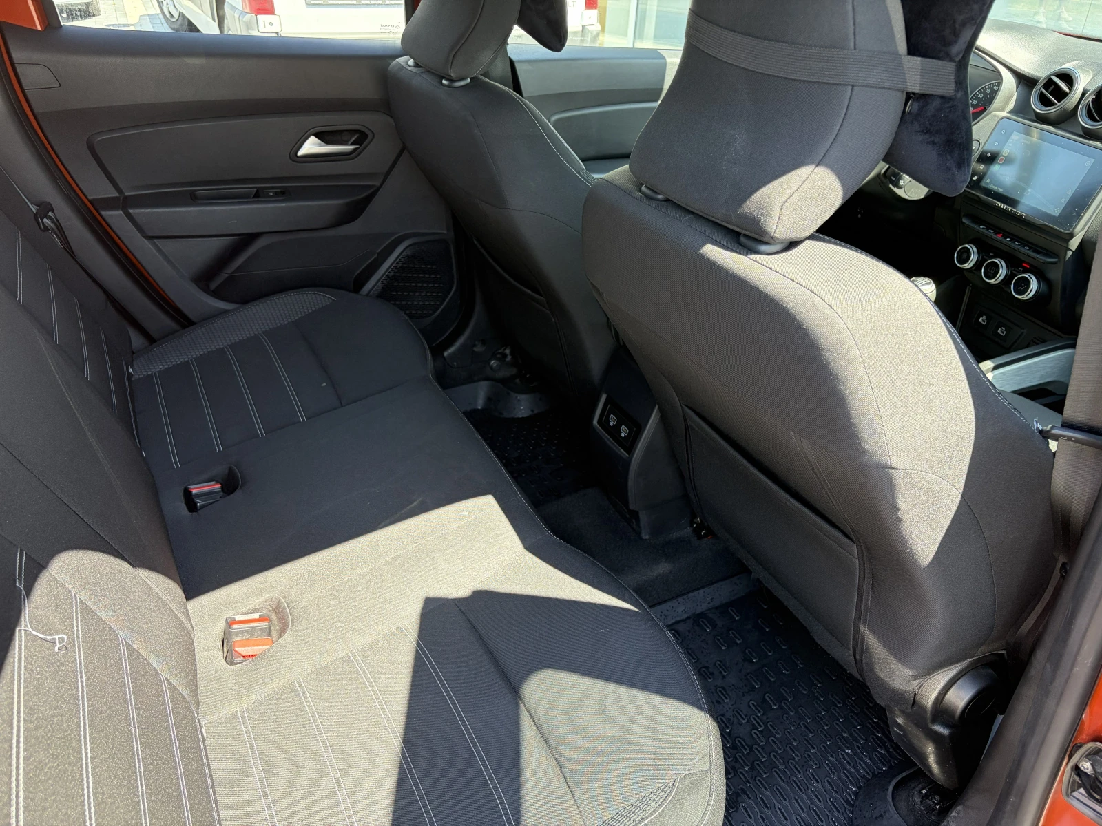 Dacia Duster ECO-G LPG, 2021 г., FULL, снимка 14 - Автомобили и джипове - 54684145
