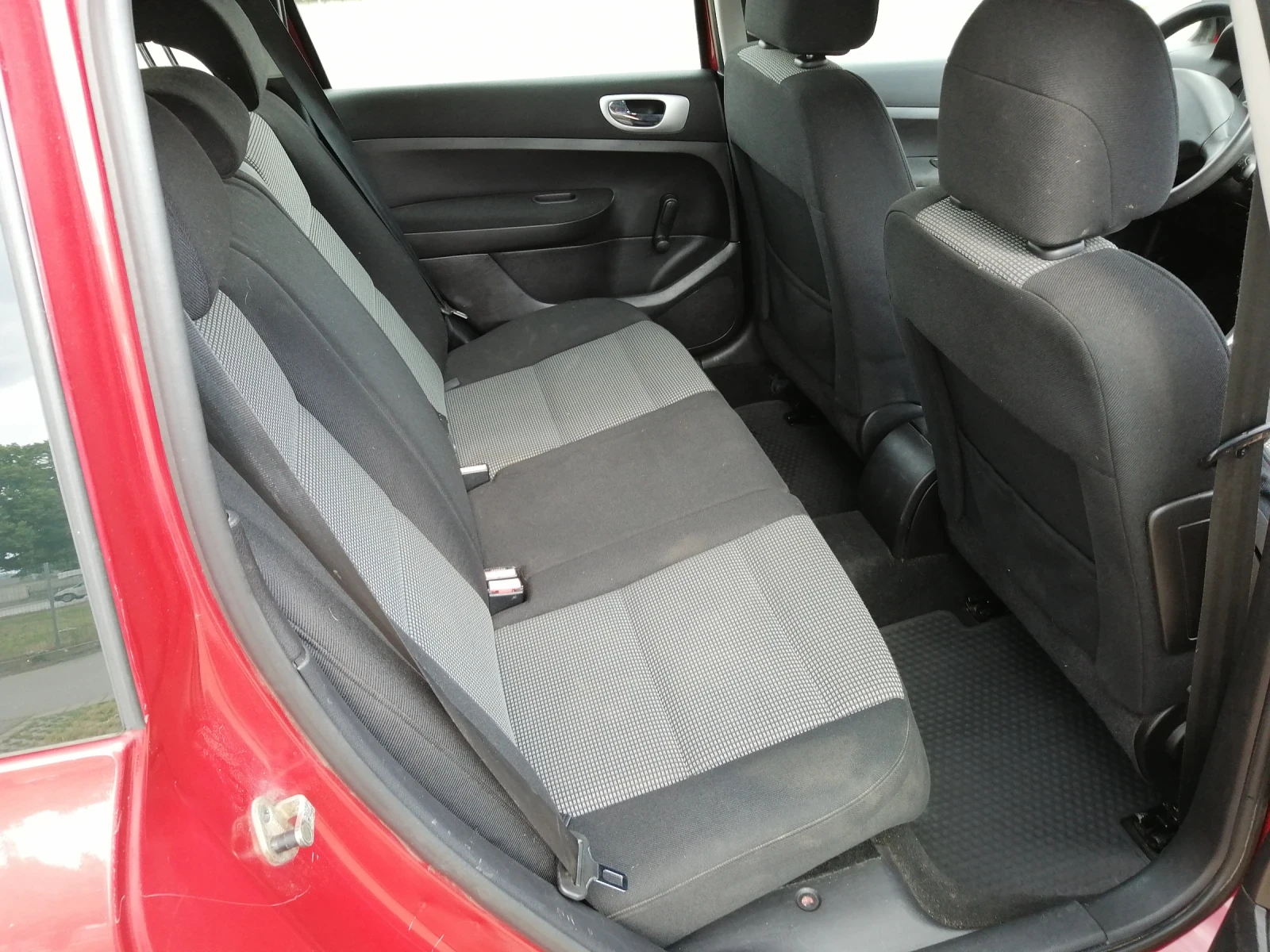 Peugeot 307 1.6 hdi, снимка 2 - Автомобили и джипове - 54824845