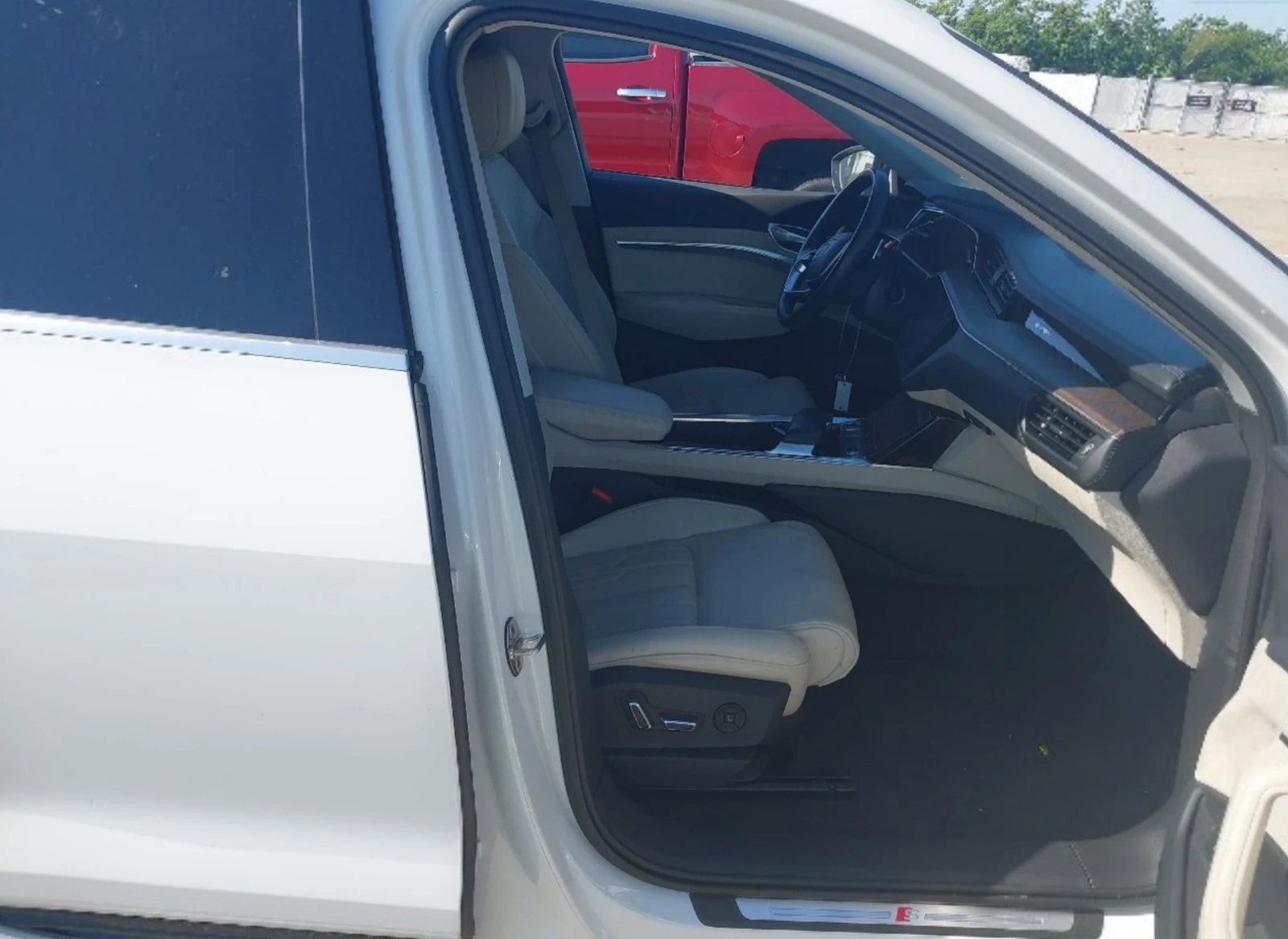 Audi E-Tron Prestige* , снимка 5 - Автомобили и джипове - 55135000