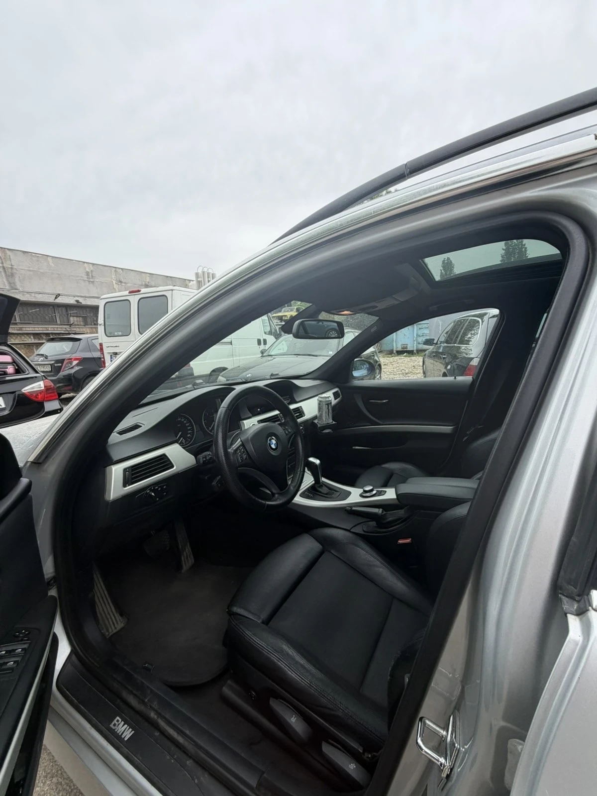 BMW 330, снимка 3 - Автомобили и джипове - 56066513