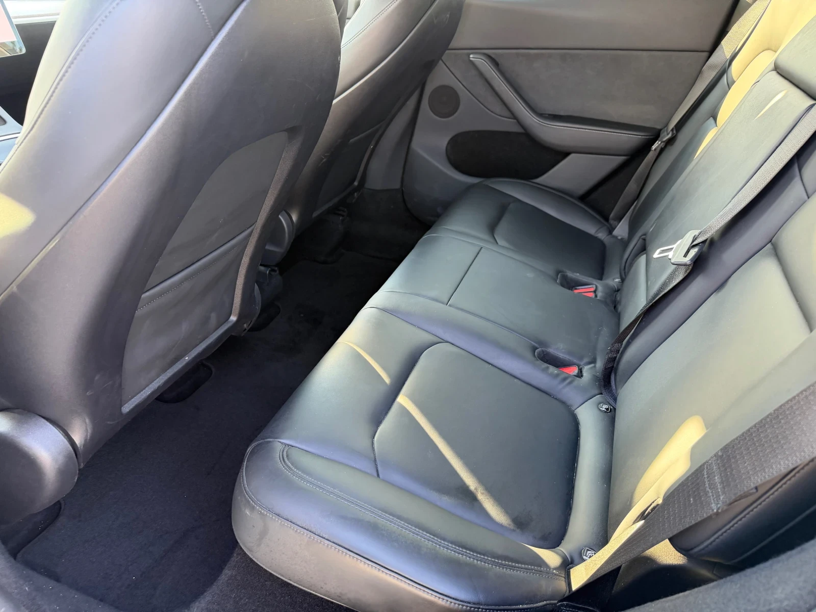 Tesla Model Y, снимка 8 - Автомобили и джипове - 56131930