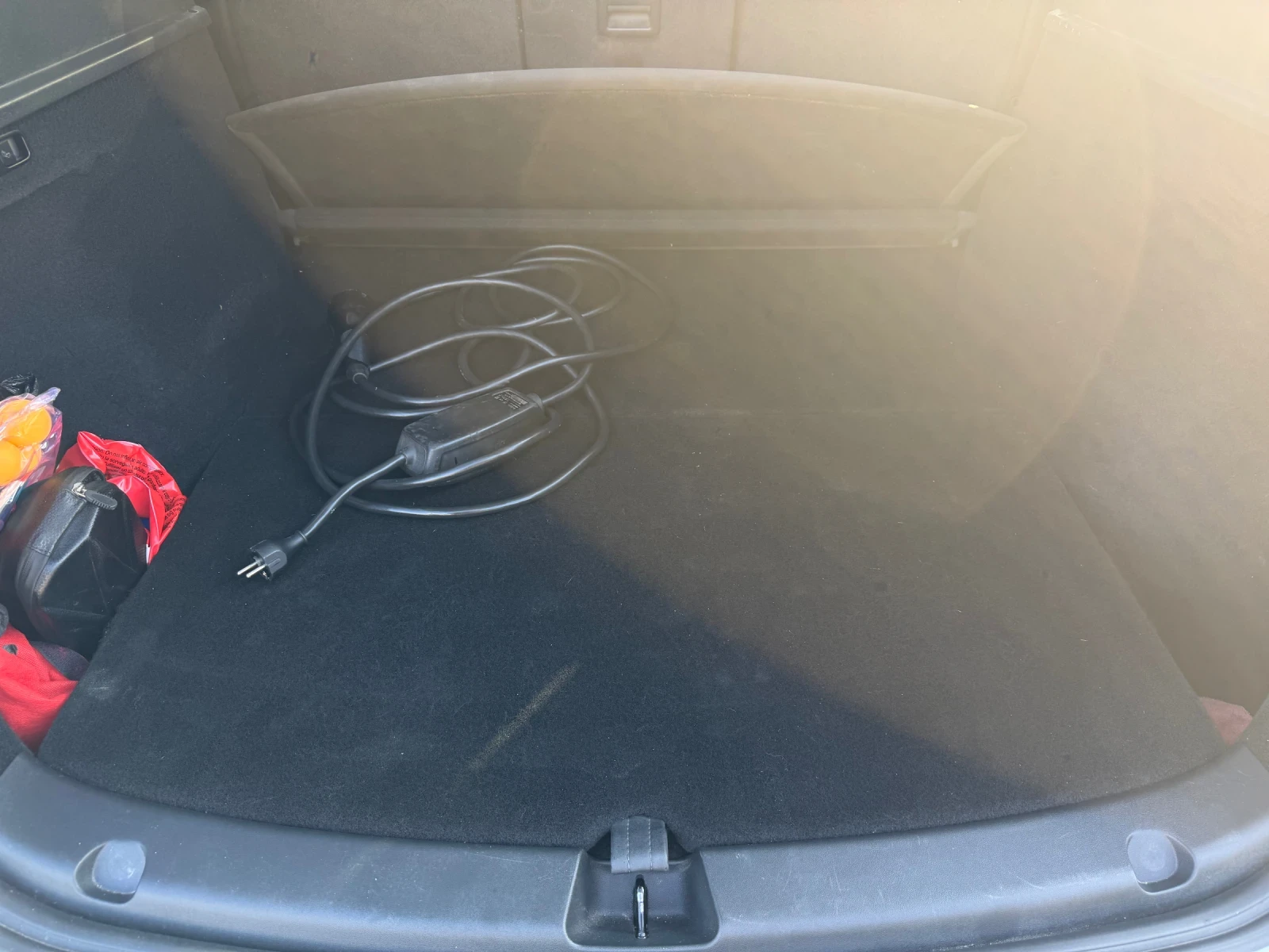 Tesla Model Y, снимка 10 - Автомобили и джипове - 56131930
