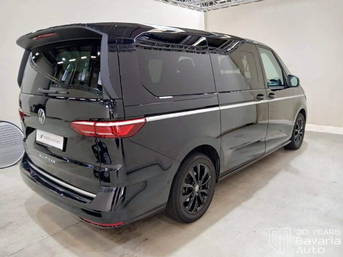 VW Multivan long Style DSG Easy Open Basic, снимка 3 - Автомобили и джипове - 56136146