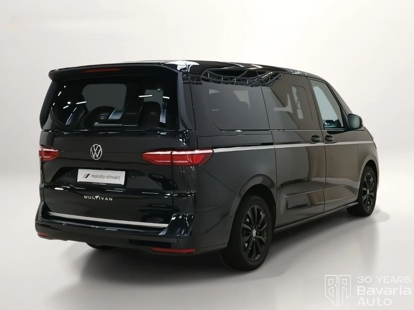VW Multivan long Style DSG Easy Open Basic, снимка 4 - Автомобили и джипове - 56136146