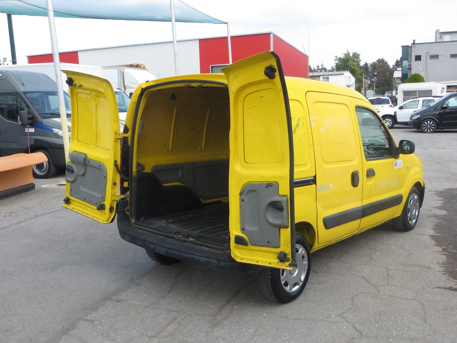Renault Kangoo 1, 5 DCI, снимка 16 - Автомобили и джипове - 56163290