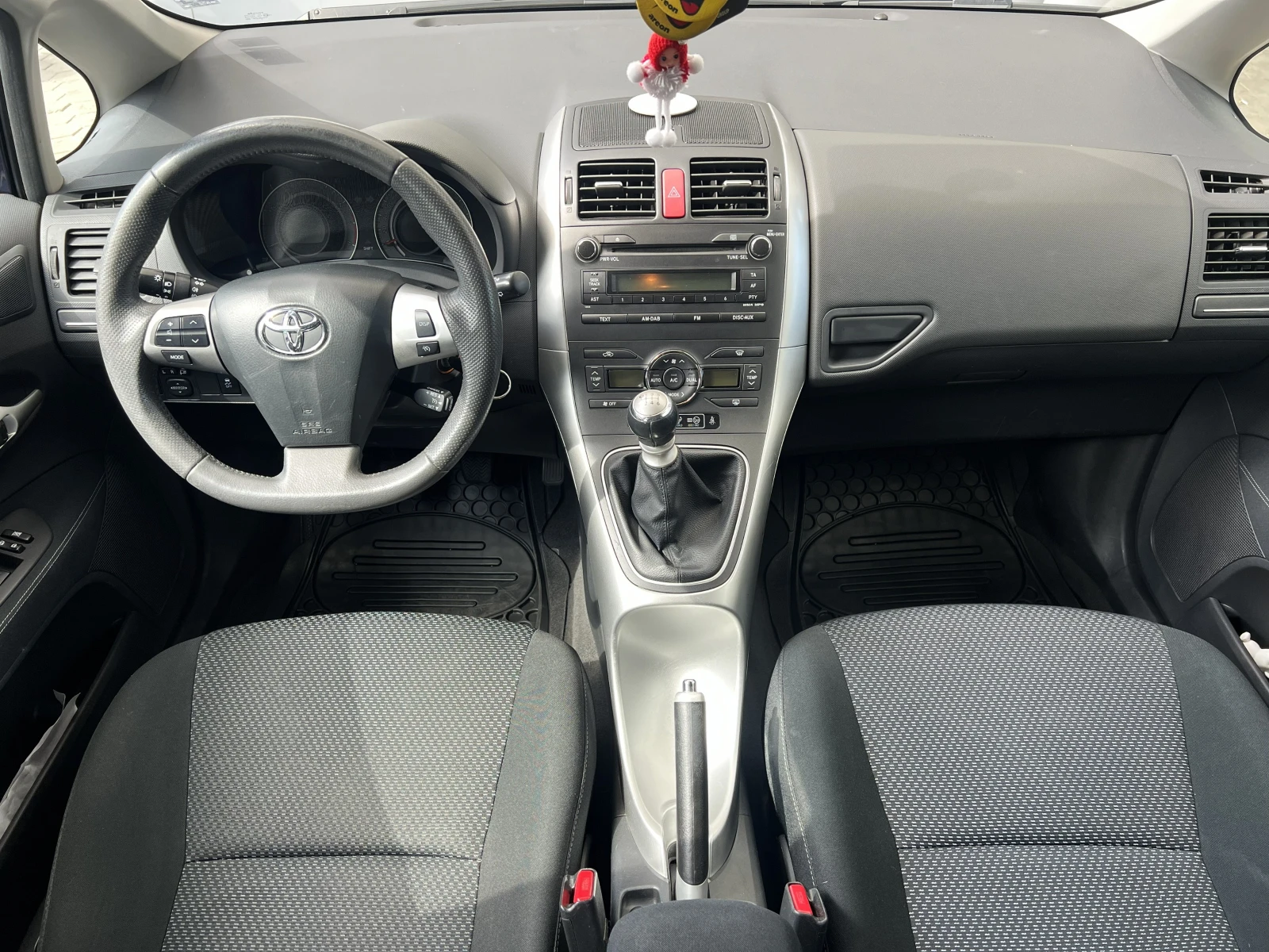 Toyota Auris 1.6 VALVEMATIC / FACELIFT / УНИКАТ /, снимка 8 - Автомобили и джипове - 56305242