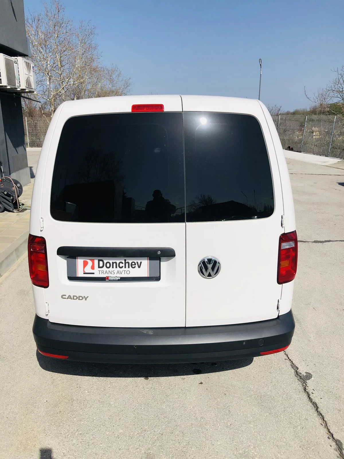 VW Caddy 2018г., снимка 5 - Автомобили и джипове - 56361574