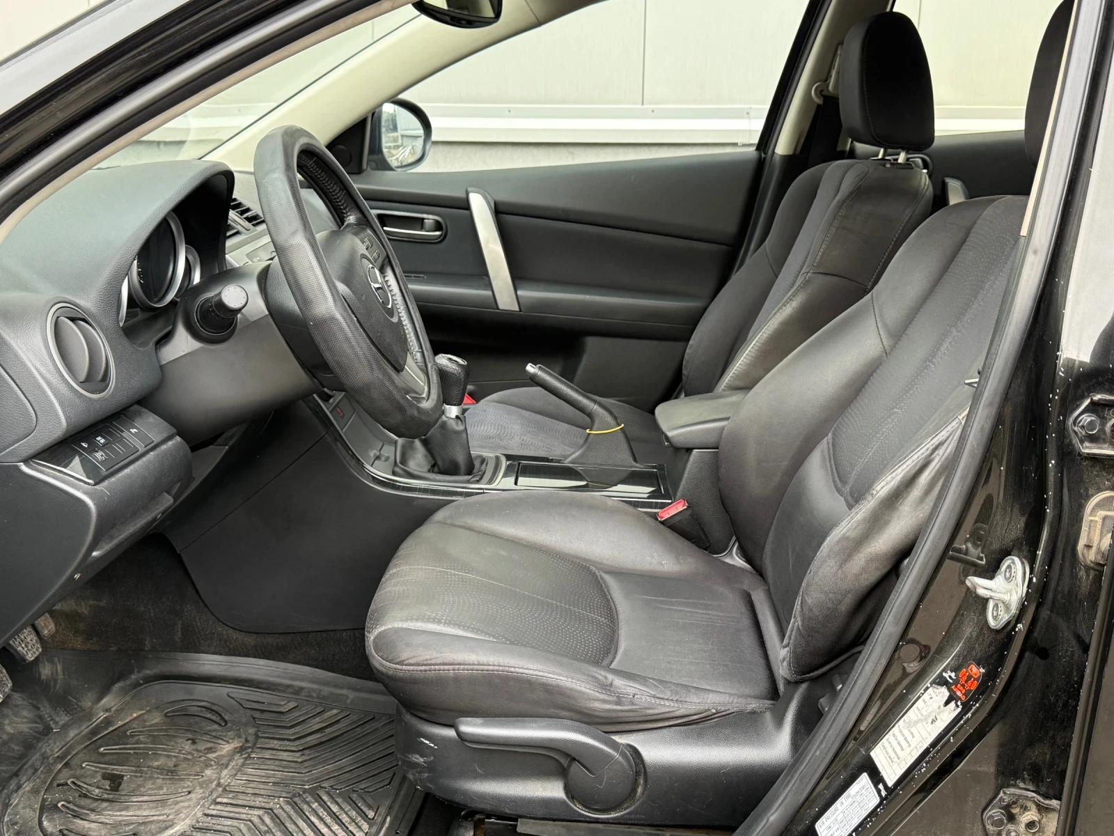 Mazda 6 2.0 dizel, снимка 8 - Автомобили и джипове - 56551662