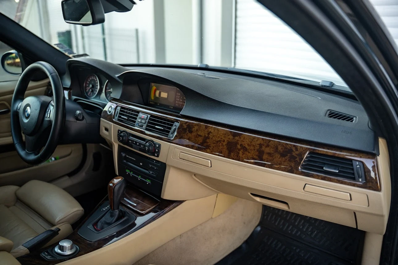 BMW 330, снимка 9 - Автомобили и джипове - 56616817