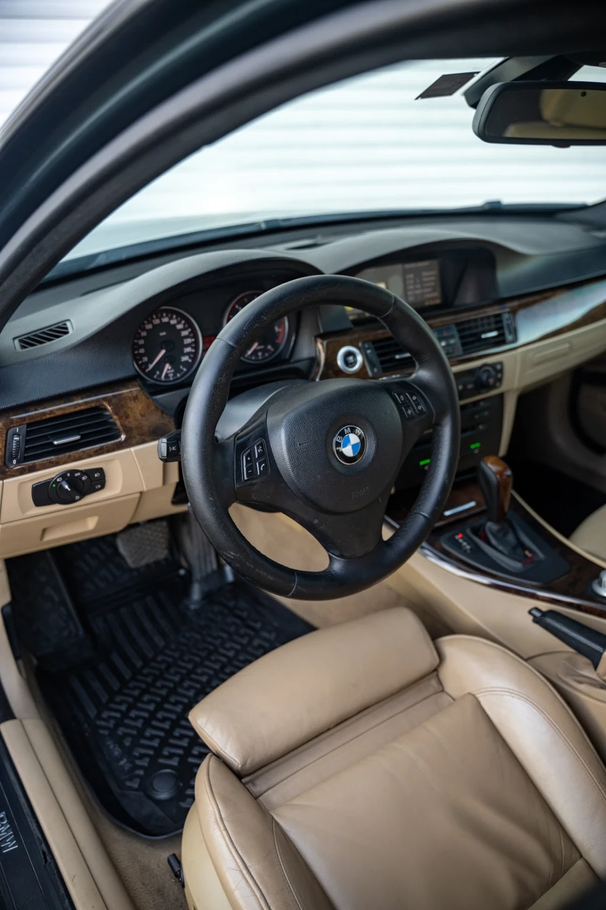 BMW 330, снимка 6 - Автомобили и джипове - 56616817
