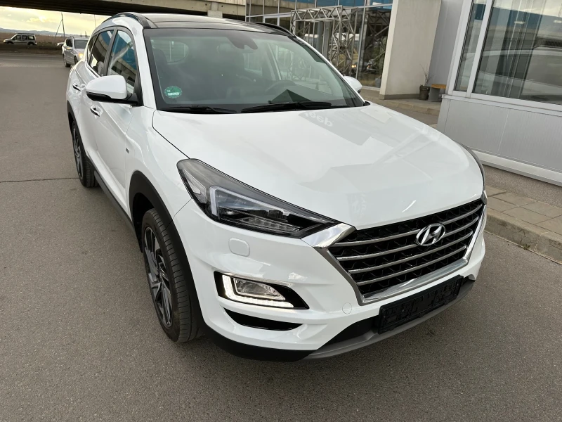 Hyundai Tucson, снимка 8 - Автомобили и джипове - 47088161