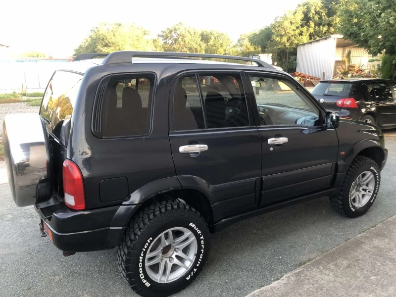 Suzuki Grand vitara 2.0HDI facelift, снимка 3 - Автомобили и джипове - 47374700