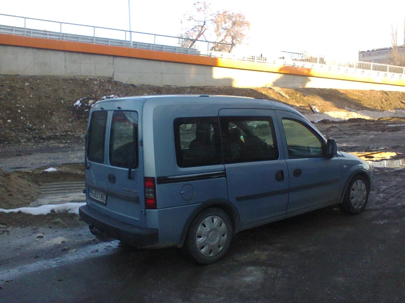 Opel Combo, снимка 4 - Автомобили и джипове - 48759698