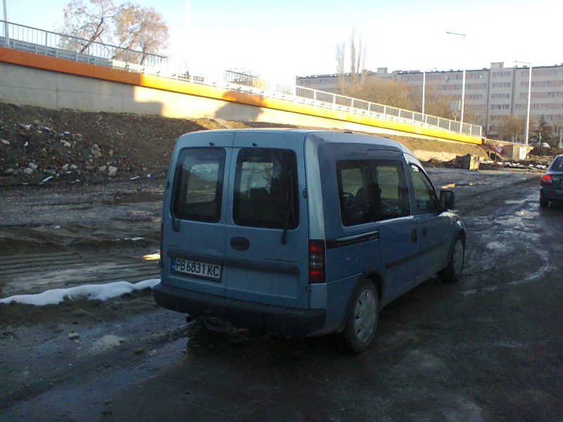 Opel Combo, снимка 9 - Автомобили и джипове - 48759698