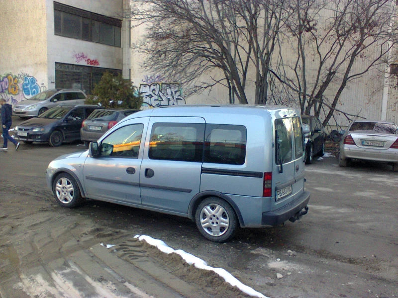 Opel Combo, снимка 8 - Автомобили и джипове - 48759698