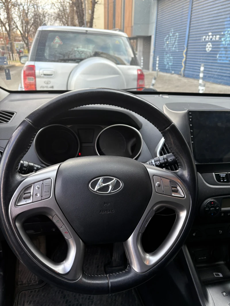 Hyundai IX35, снимка 12 - Автомобили и джипове - 48960004