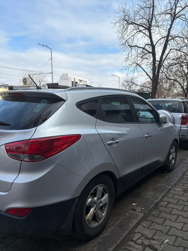 Hyundai IX35, снимка 2 - Автомобили и джипове - 48960004