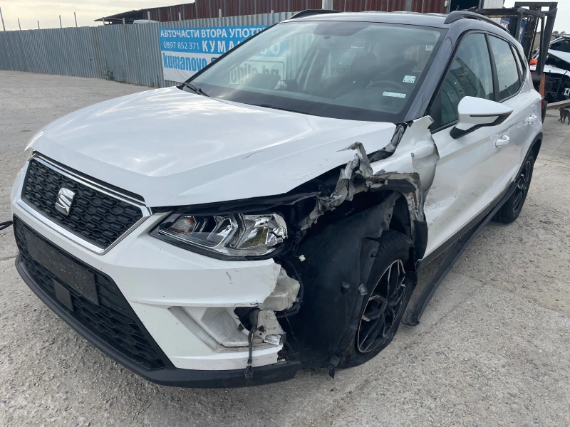Seat Arona 1.0 TSI, снимка 2 - Автомобили и джипове - 51701152