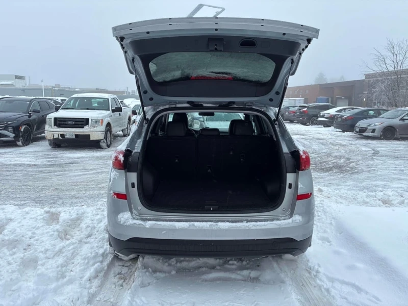 Hyundai Tucson Preferred  CARFAX, снимка 13 - Автомобили и джипове - 53043680