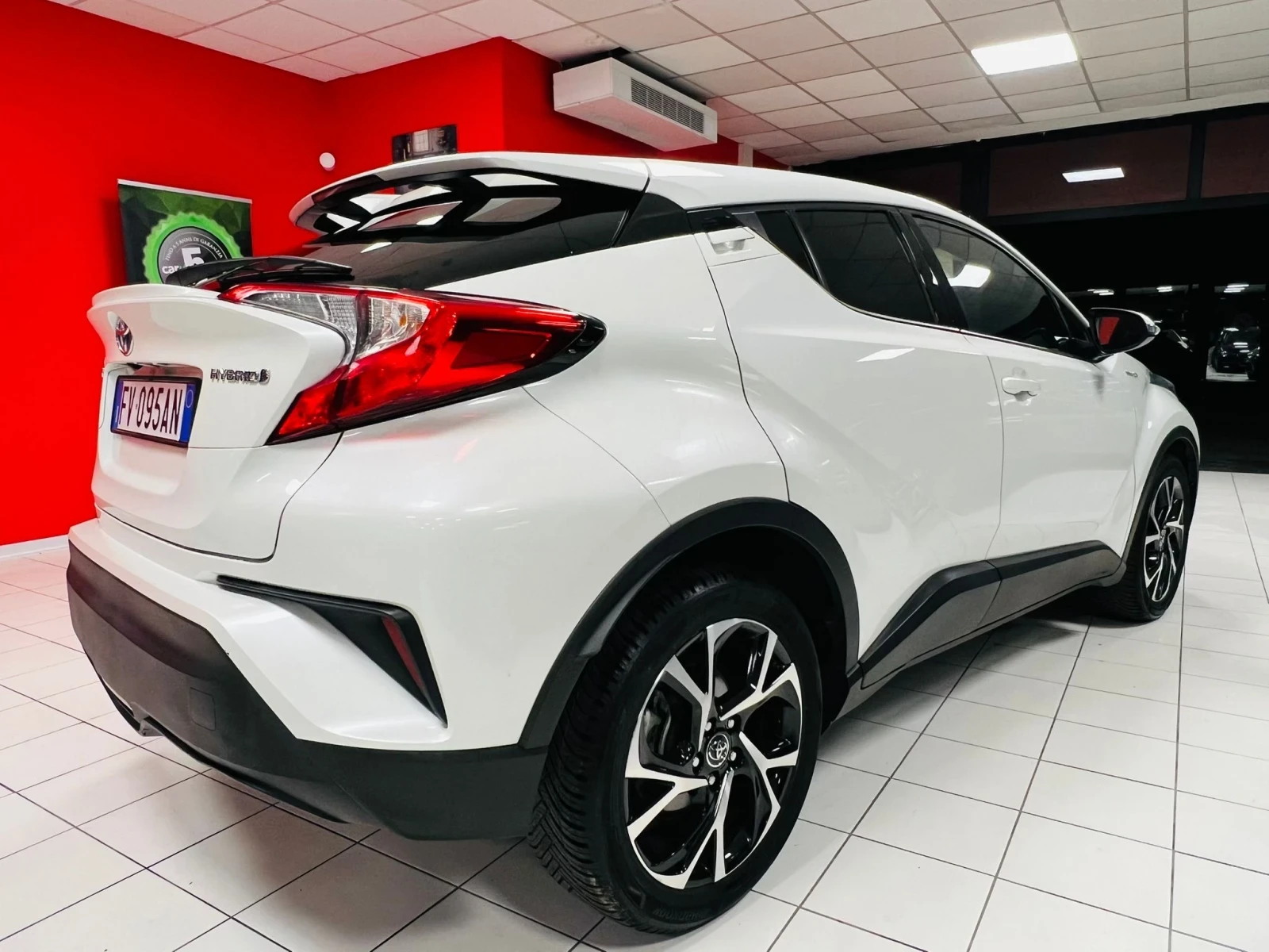 Toyota C-HR (КАТО НОВА)^(ХИБРИД) - изображение 3