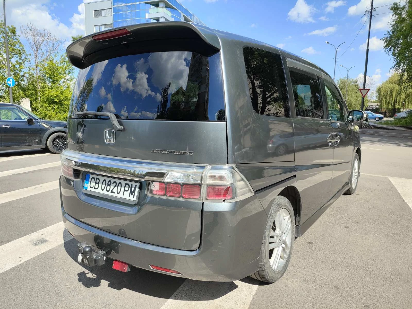 Honda Cr-v Stepwagon 2.0 - изображение 5