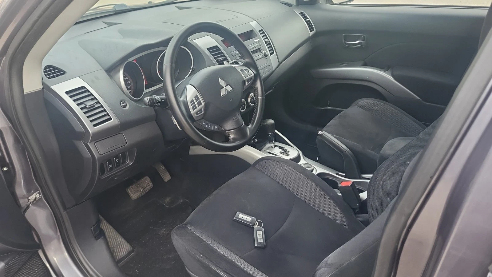 Mitsubishi Outlander  - изображение 8