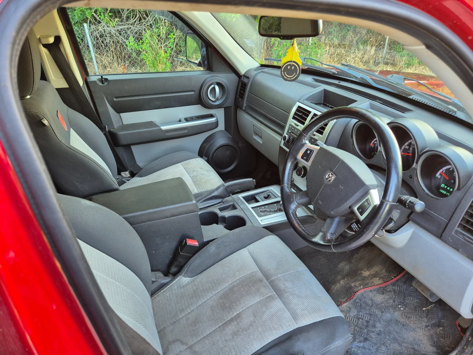 Dodge Nitro 2.8crdi automat - изображение 9