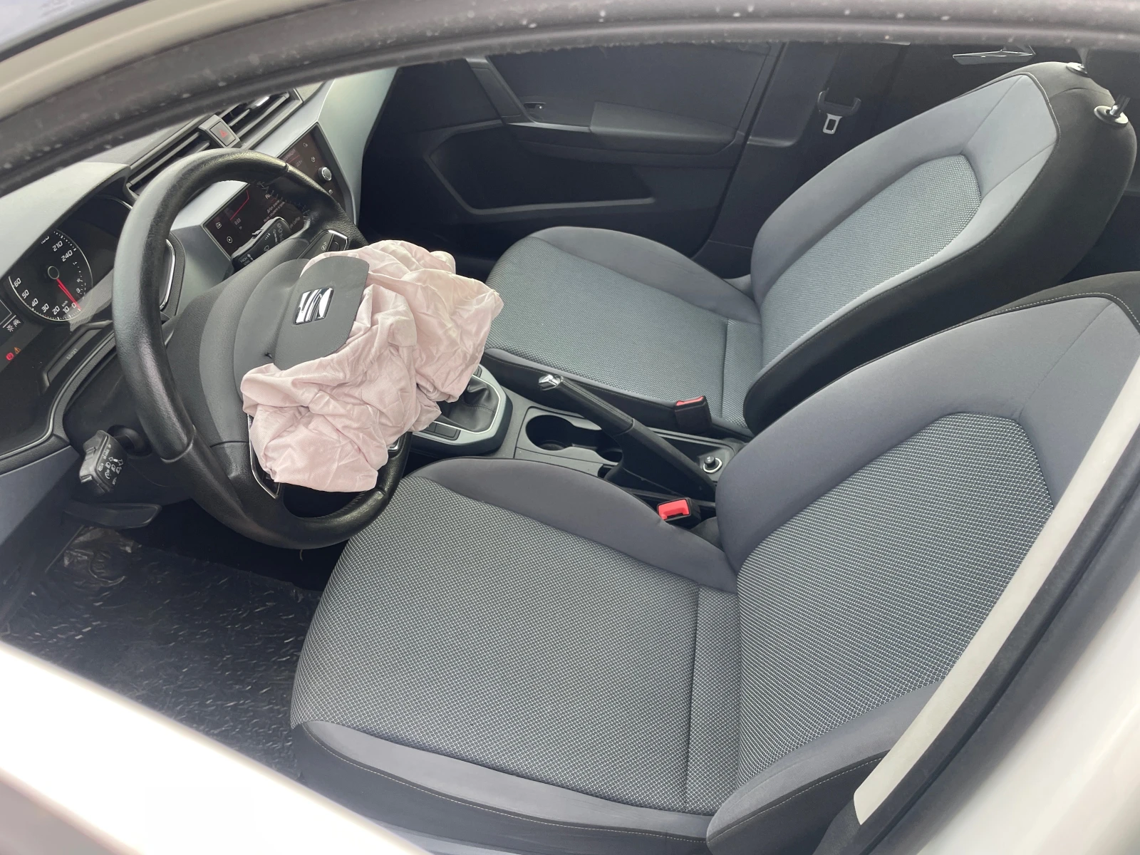 Seat Arona 1.0 TSI - изображение 7