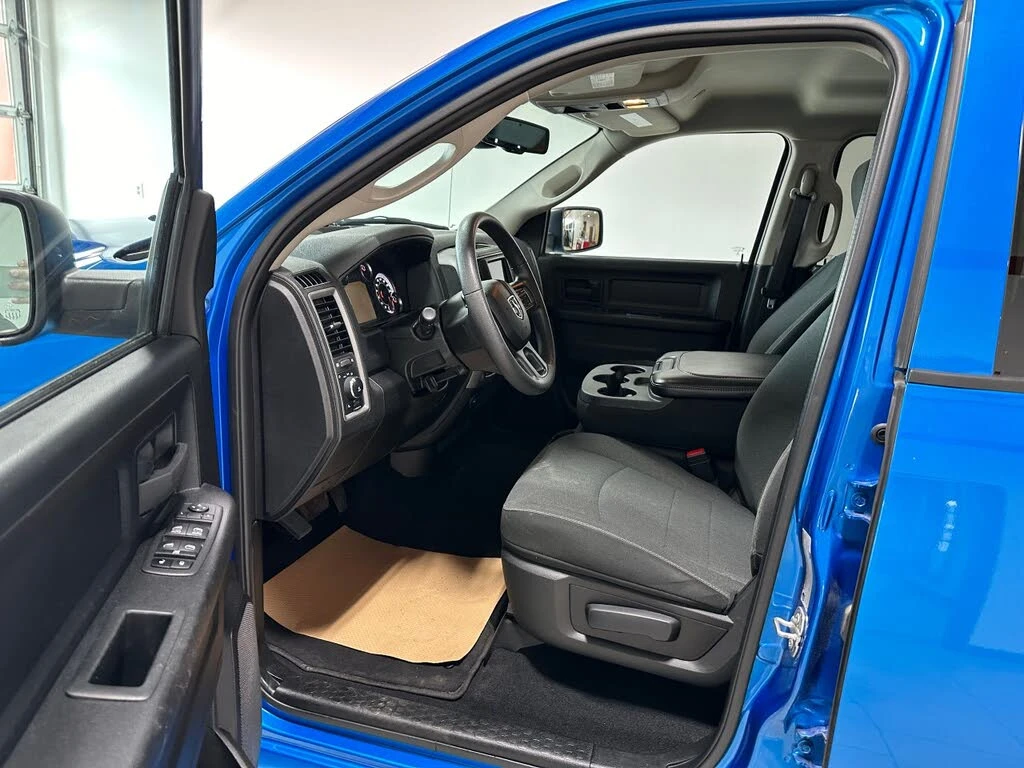 Dodge RAM 1500 Classic Express Crew Cab* АвтоКредит* (ЦЕНА ДО БГ) - изображение 9