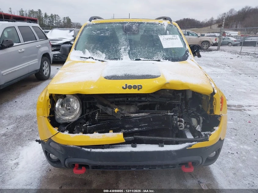 Jeep Renegade 2.4L I-4 VVT, 180HP 4X4 Drive, снимка 13 - Автомобили и джипове - 53737756