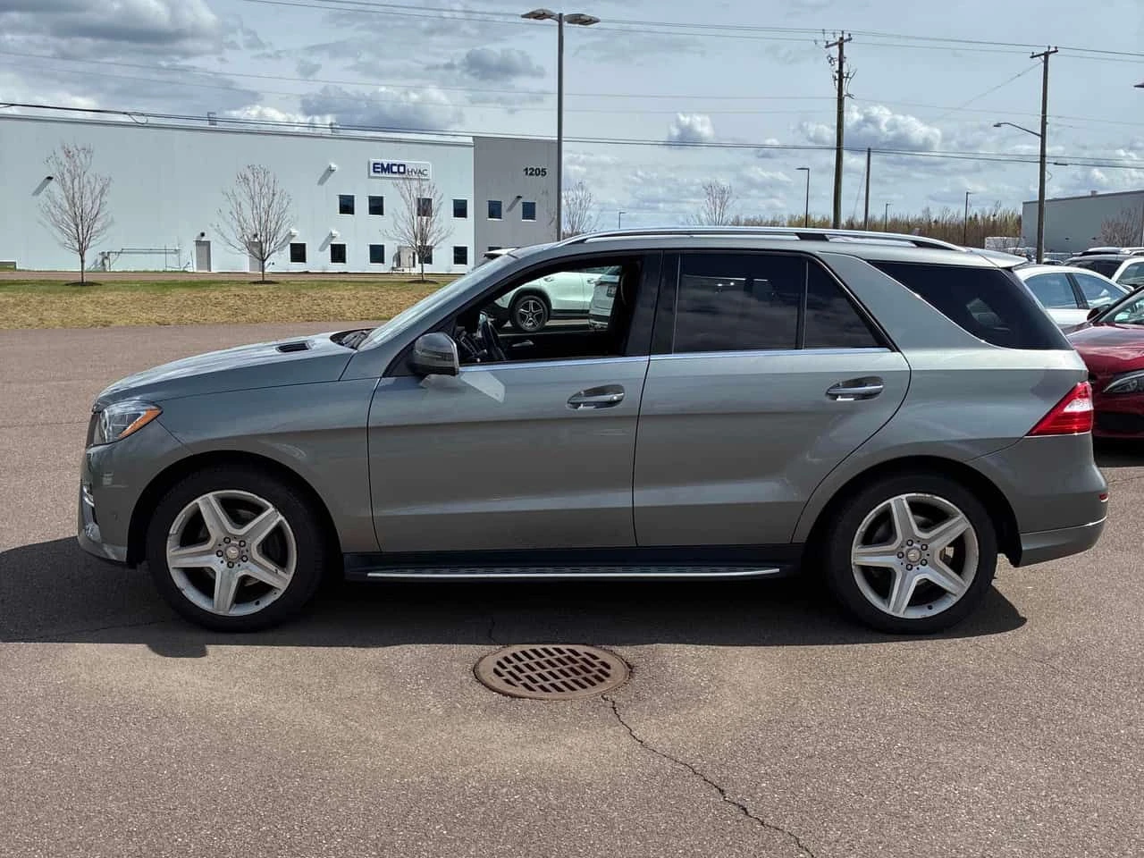 Mercedes-Benz ML 350 * BlueTEC * ПАНО * ПОДГРЕВИ * KEYLESS, снимка 2 - Автомобили и джипове - 54556790