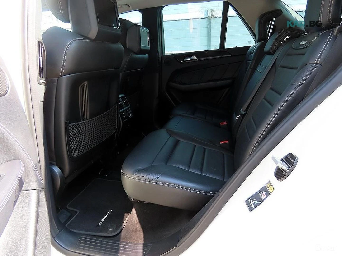 Mercedes-Benz ML 63 AMG 4MATIC/DISTRONIC/KEYLESS/KAMEPA, снимка 6 - Автомобили и джипове - 54763383