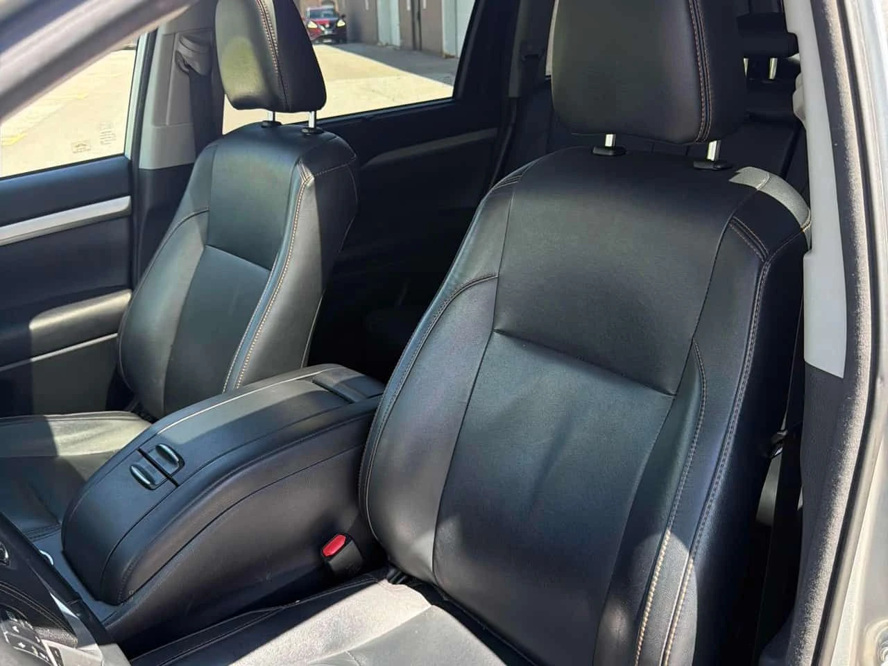 Toyota Highlander * XLE * CARFAX * ОПЦИЯ ЗА ФИНАНСИРАНЕ, снимка 16 - Автомобили и джипове - 54983942