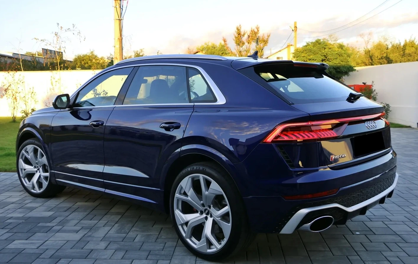 Audi RSQ8 4.0 Quattro , снимка 3 - Автомобили и джипове - 55554634