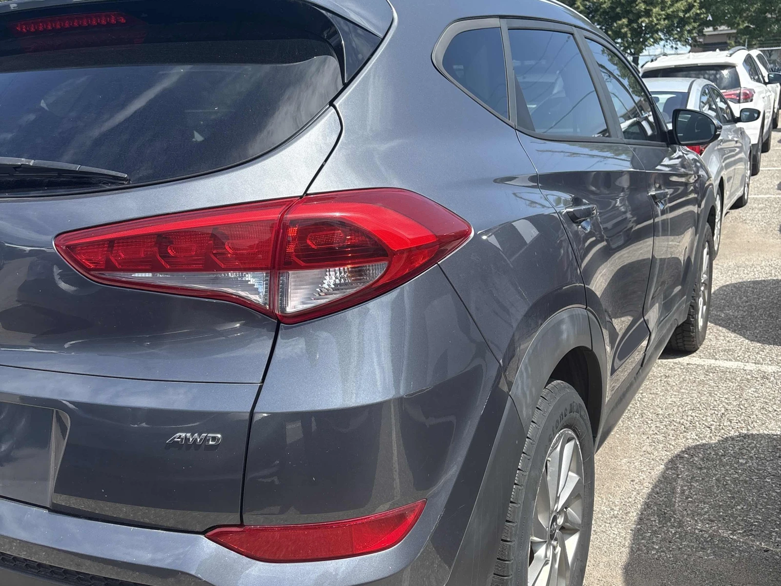 Hyundai Tucson, снимка 3 - Автомобили и джипове - 55703408