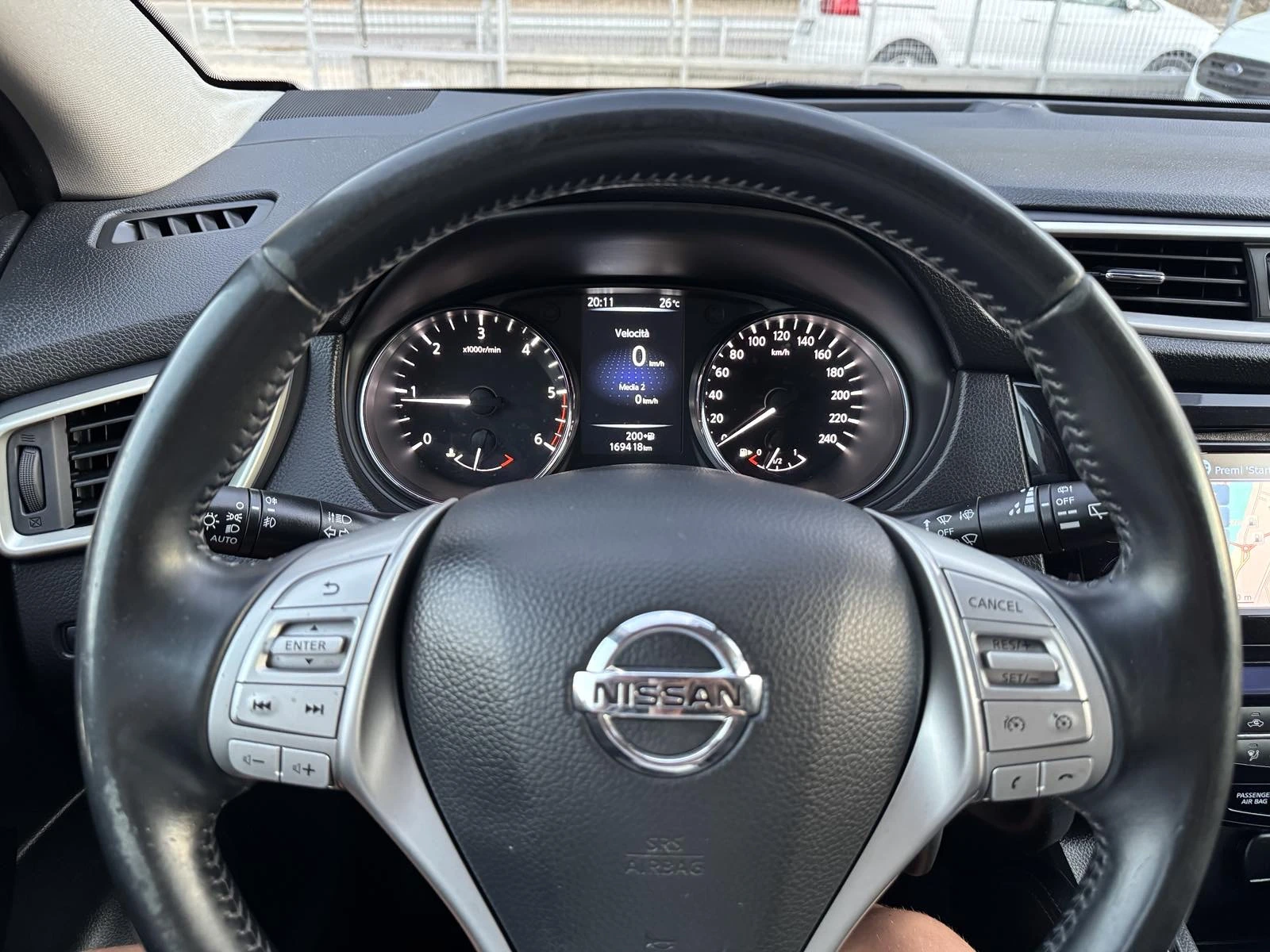Nissan Qashqai 1.5DCI* NAVI* TOP* 169500km, снимка 13 - Автомобили и джипове - 55735447