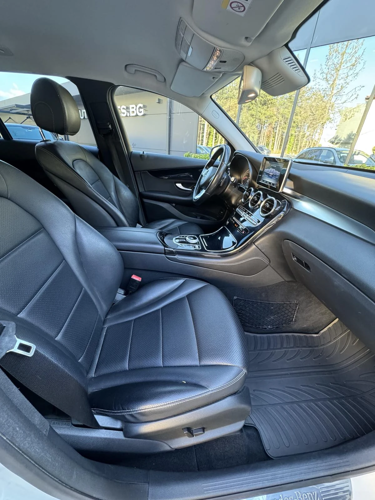 Mercedes-Benz GLC 220 4 Matic, снимка 11 - Автомобили и джипове - 56125264
