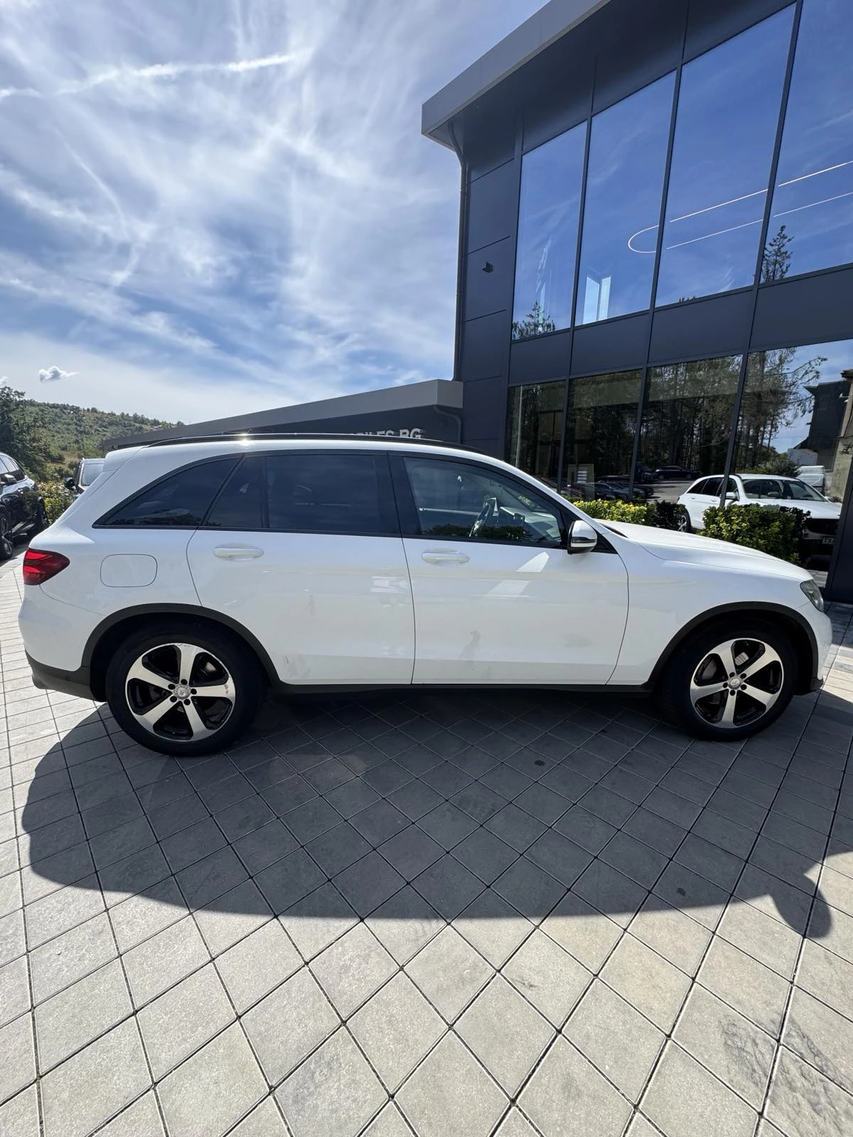 Mercedes-Benz GLC 220 4 Matic, снимка 8 - Автомобили и джипове - 56125264