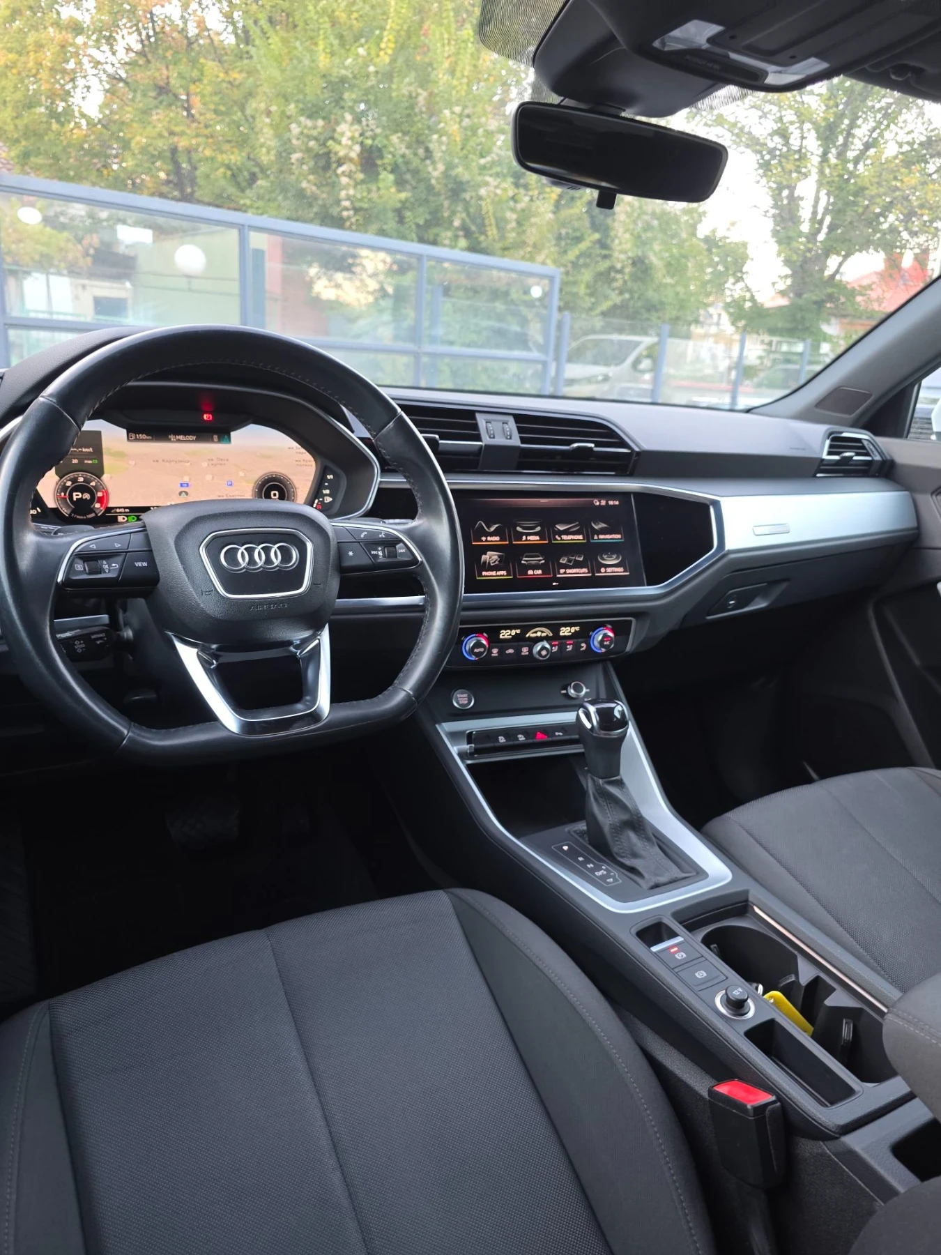 Audi Q3 TDI , снимка 9 - Автомобили и джипове - 56451318