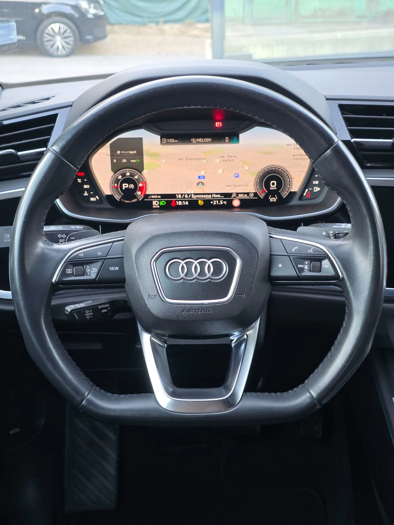 Audi Q3 TDI , снимка 10 - Автомобили и джипове - 56451318