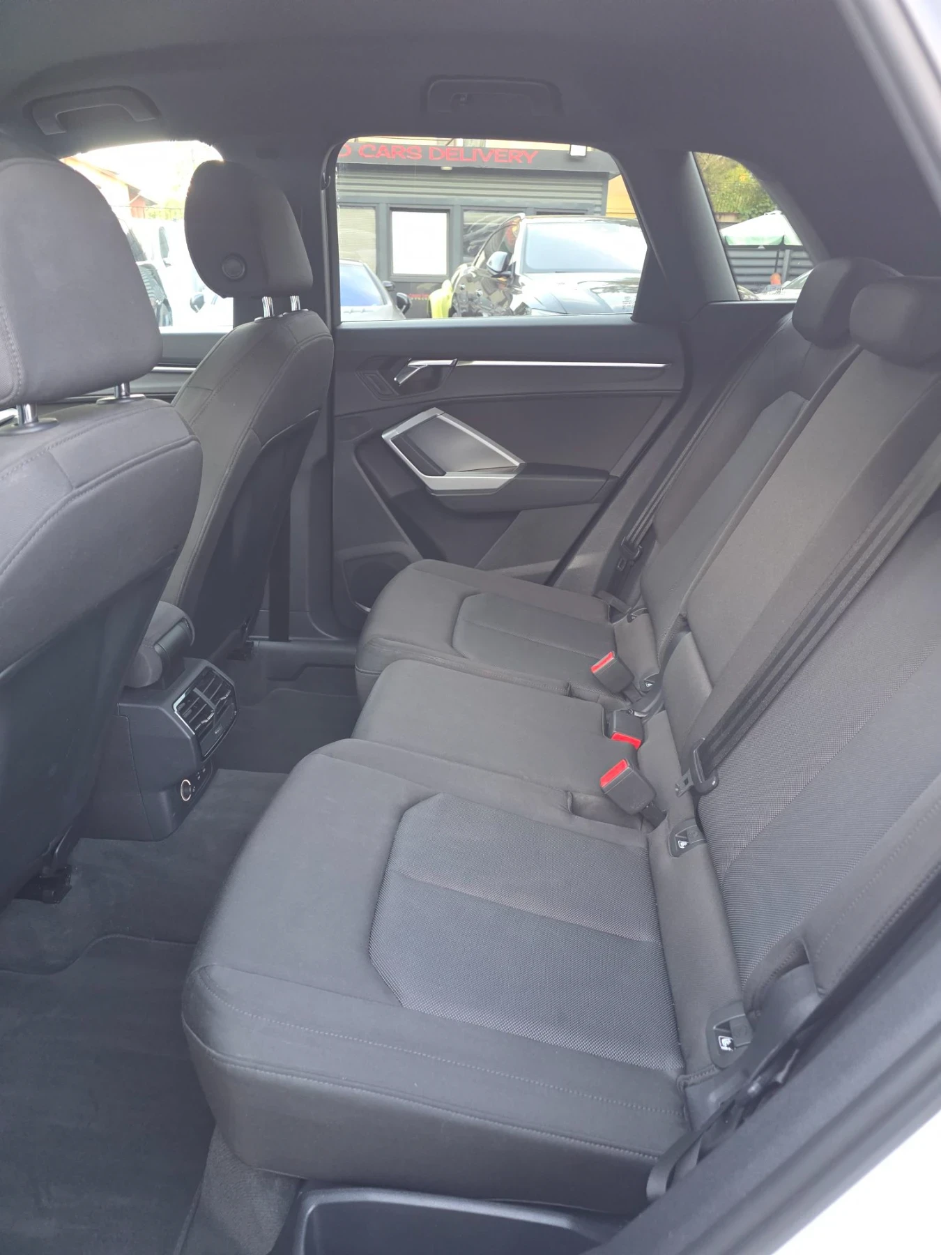 Audi Q3 TDI , снимка 14 - Автомобили и джипове - 56451318