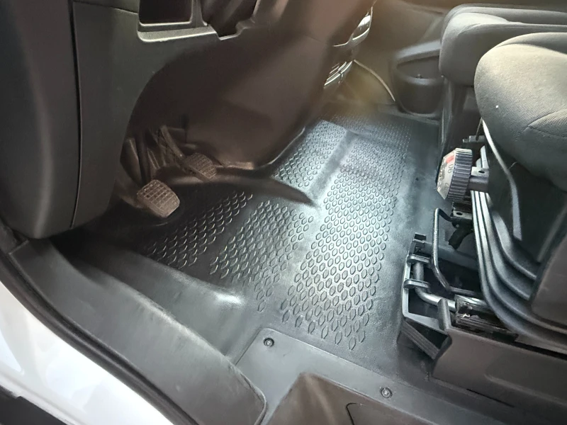 Iveco Daily 35-160 3.55м. 2-щори Клима Euro 6b, снимка 14 - Бусове и автобуси - 52415262