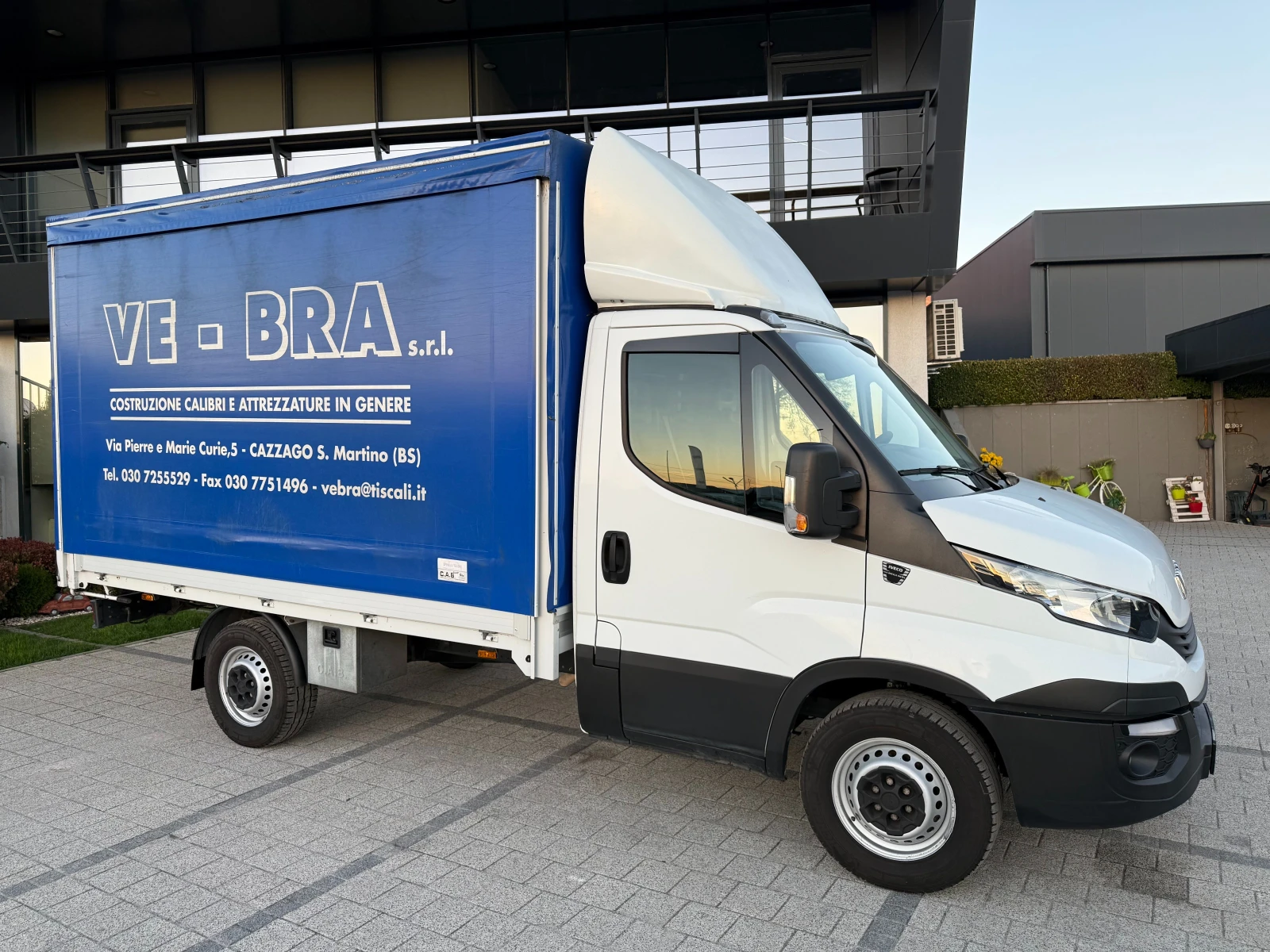 Iveco Daily 35-160 3.55м. 2-щори Клима Euro 6b - изображение 2